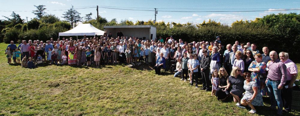 Hundreds flock to mass reunion of Kellys of Castlelambert