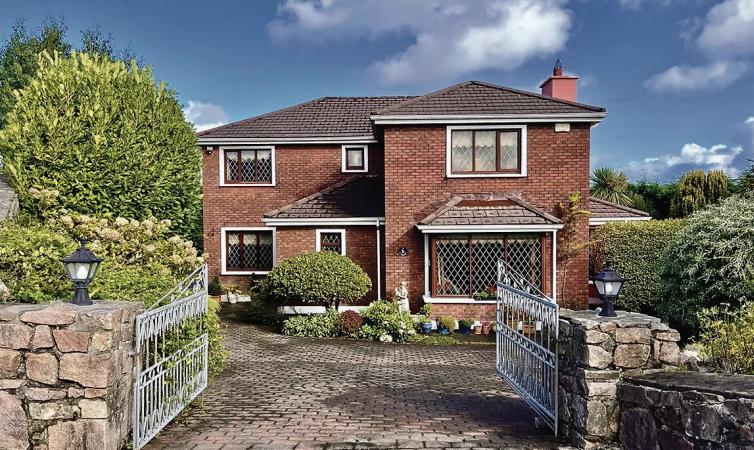 Luxury detached home within small city enclave