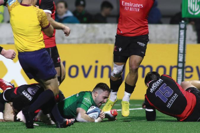 Hat-trick of tries for in-form Blade as Connacht revive play-off ambitions
