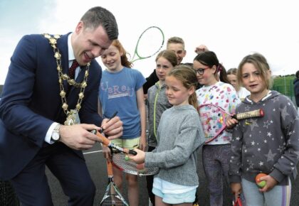 Parks Tennis back with a bang as Ukrainians bolster numbers!