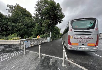 Tourists peed off at lack of toilet facilities in Galway