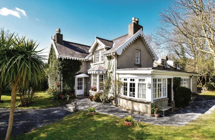 Magnificent period property will leave you floating on Eyre