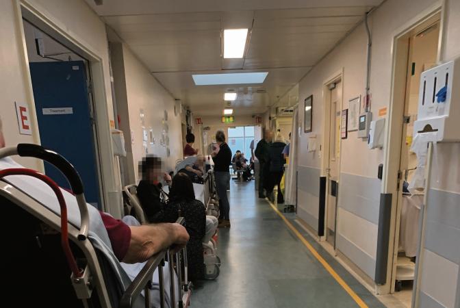 Internal UHG report says patients on trolleys are exposed to potentially fatal infections