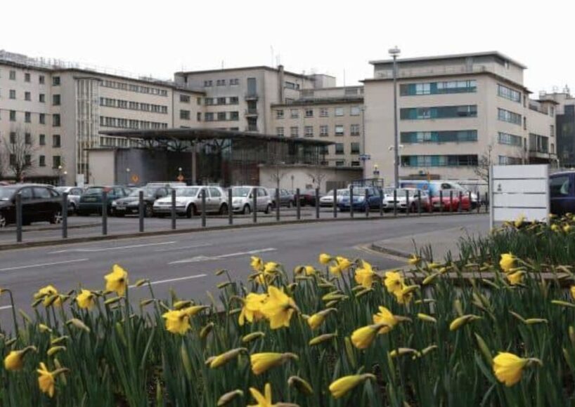 Public warned of long wait times at UHG as pressure continues after difficult weekend