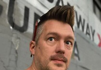 Hollywood animation director’s cartoons capture city life at the stroke of a pen!