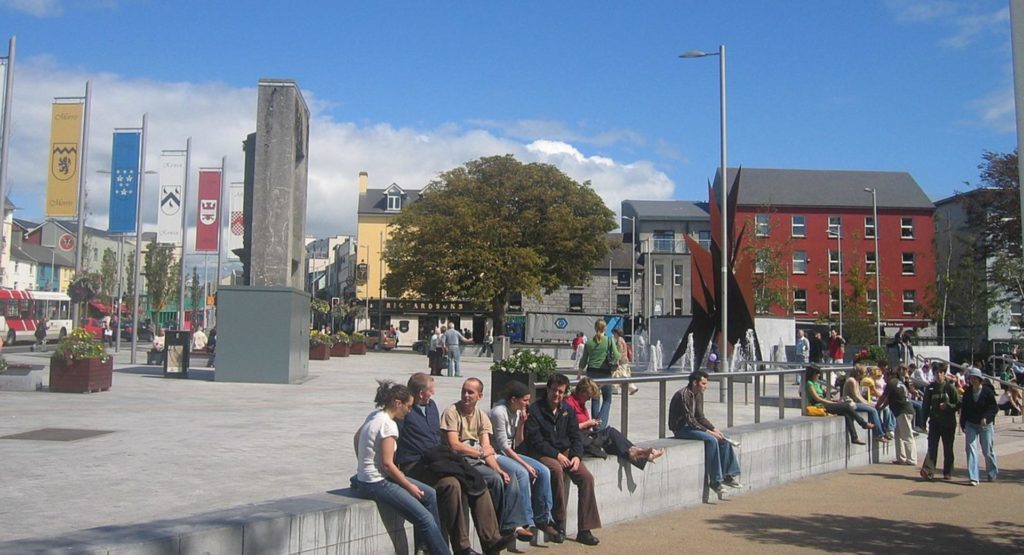 Wreath laying ceremony in Eyre Square in honour of U.S Presidents' Day