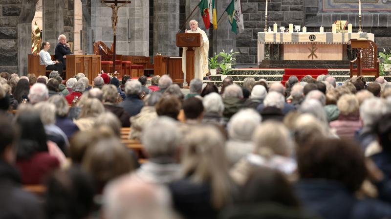 Crowds flock to the Cathedral for Novena