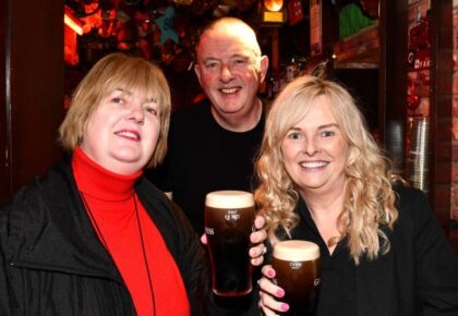 Pub marks 80th anniversary with pints for five cents