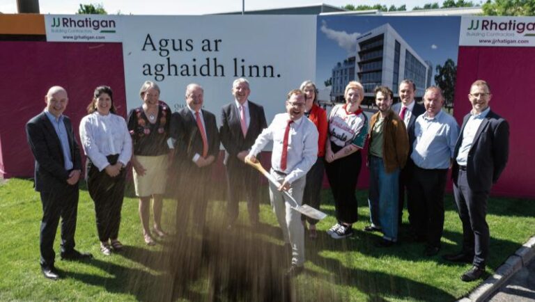 Minister Lawless turns sod on new Library & Learning Commons at University of Galway