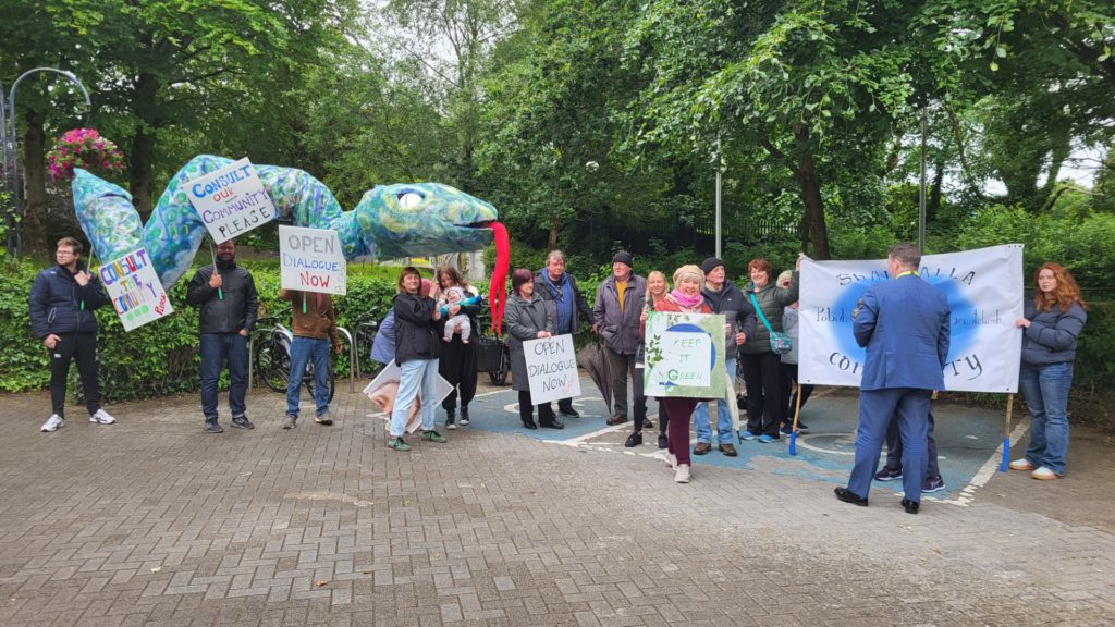 Demonstration outside City Hall with councillors due to vote on Shantalla helipad