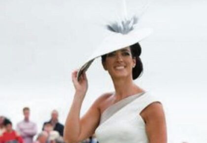 Lisa returns to judge Galway’s best dressed