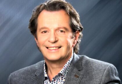 Finbar Wright set to play Town Hall