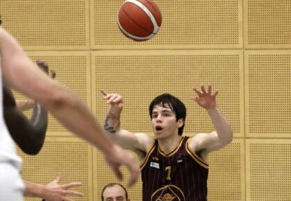 Maree go top of table